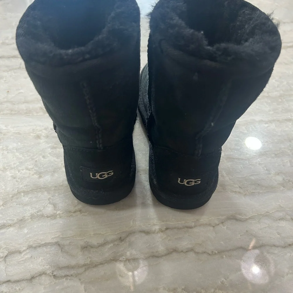 Ugg Boots Classic II Size 13 Black Girls Toddler 1017703K Warm Winter‎ Kids